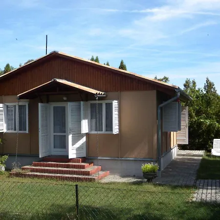 In 38374 Balatonfenyves