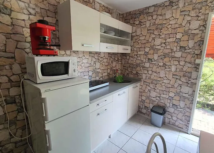 In 38374 Balatonfenyves